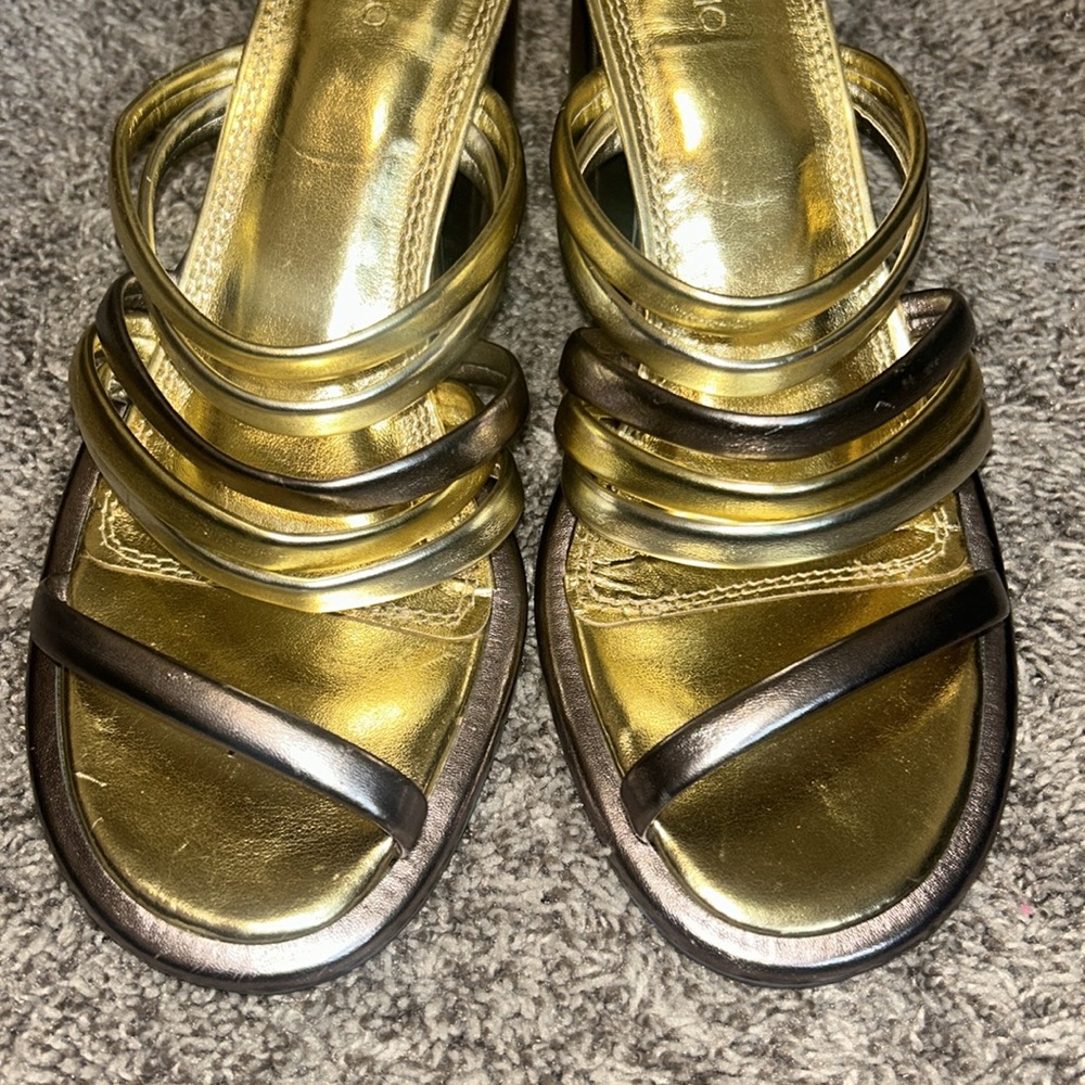 FARM Rio Shiny Gold Multi-Strap Slide Sandals - Picture 7 of 9